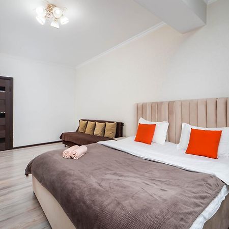 Appartments " Zhetysu-4" Almati Kültér fotó