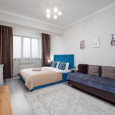 Appartments " Zhetysu-4" Almati Kültér fotó