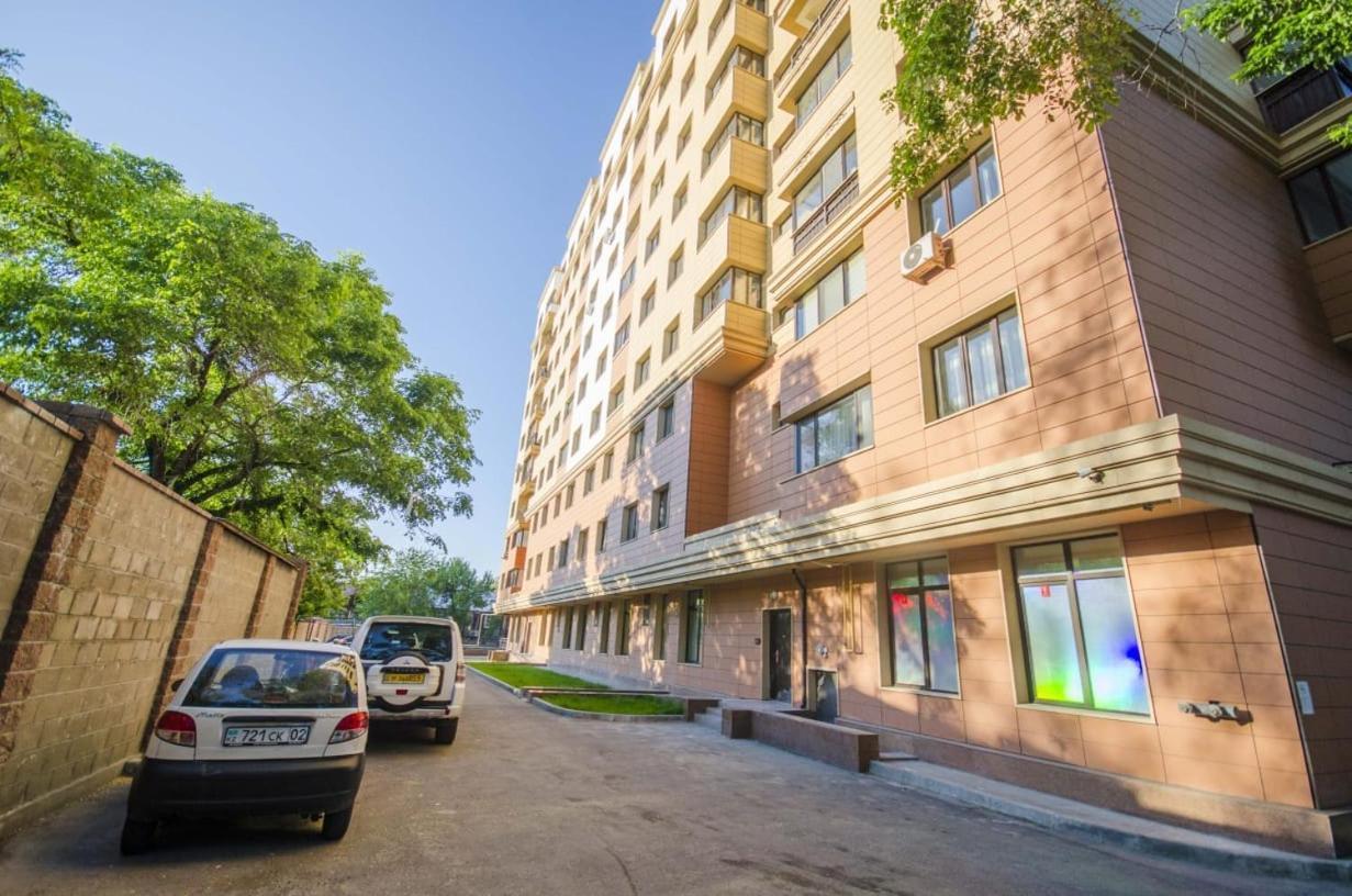 Appartments " Zhetysu-4" Almati Kültér fotó