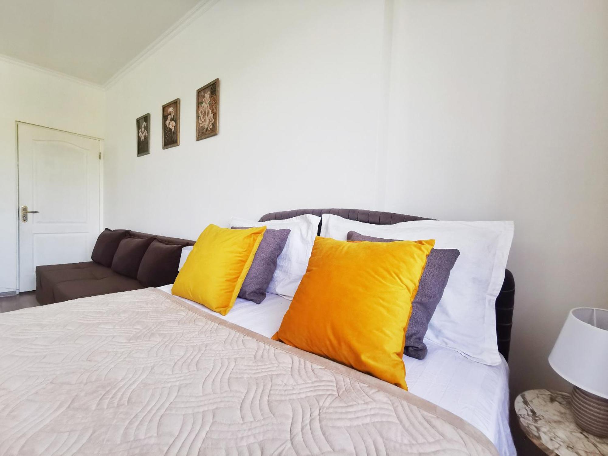 Appartments " Zhetysu-4" Almati Kültér fotó