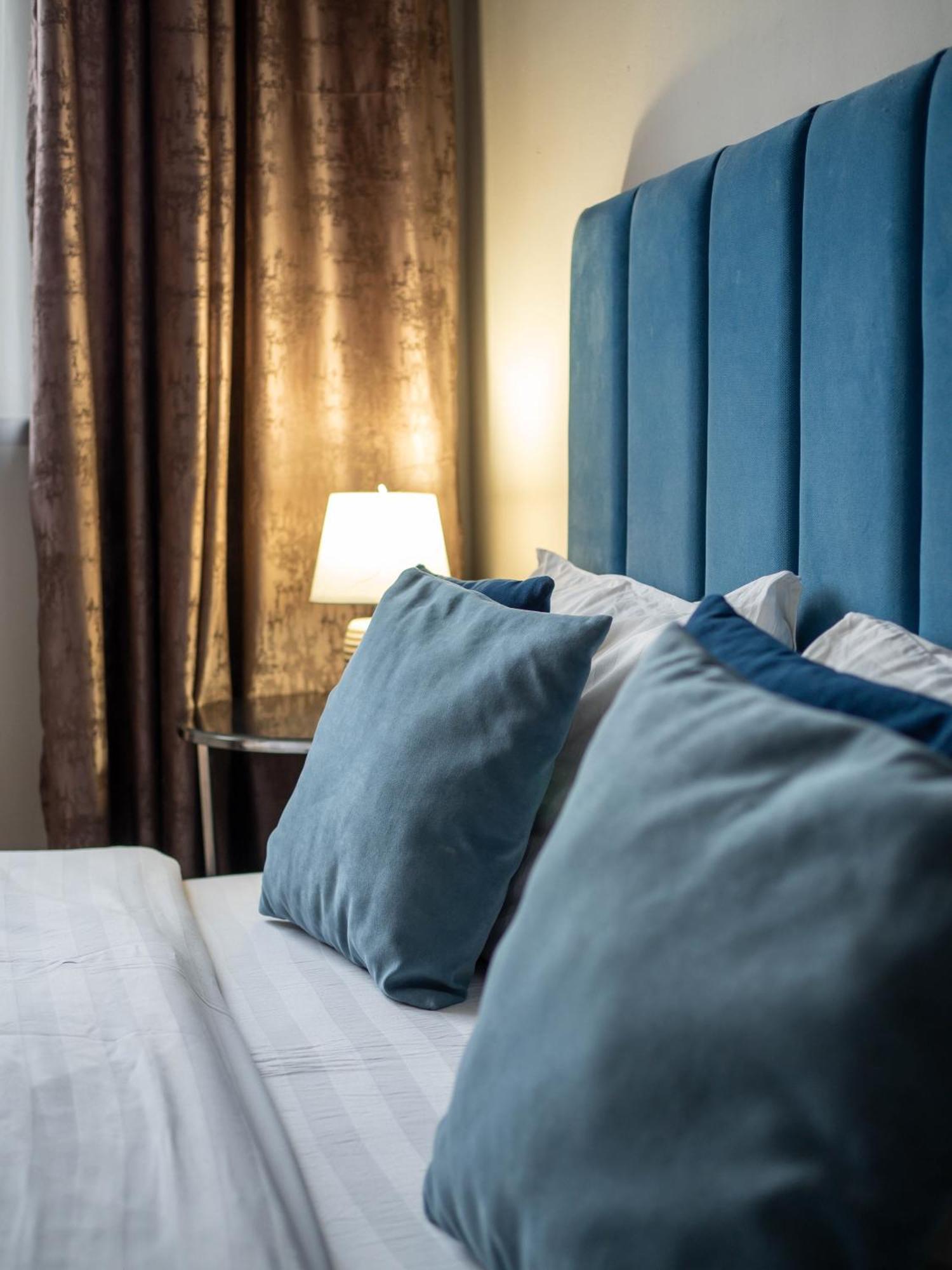 Appartments " Zhetysu-4" Almati Kültér fotó
